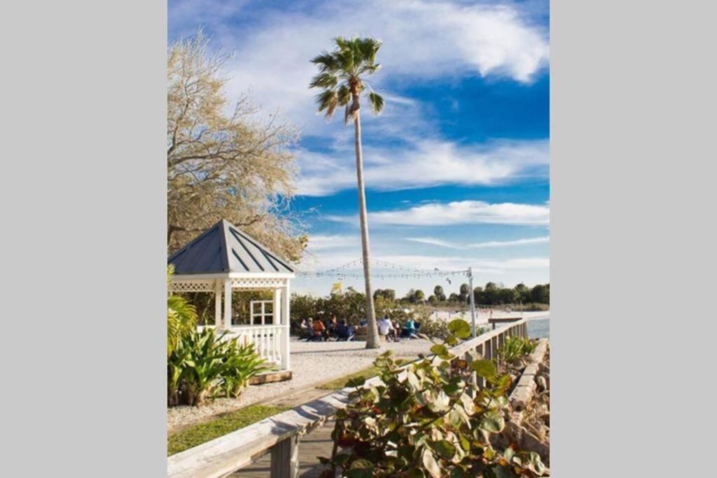 Bay View, Studio206, Beach Steps Away! Pool+Wifi Ruskin Esterno foto