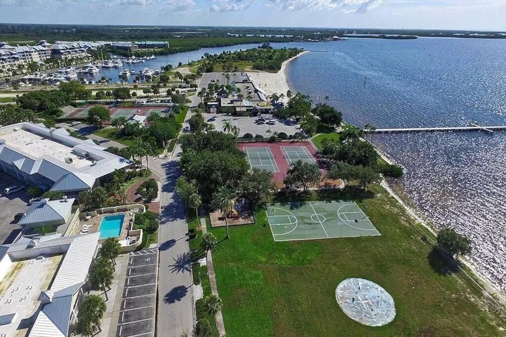 Bay View, Studio206, Beach Steps Away! Pool+Wifi Ruskin Esterno foto
