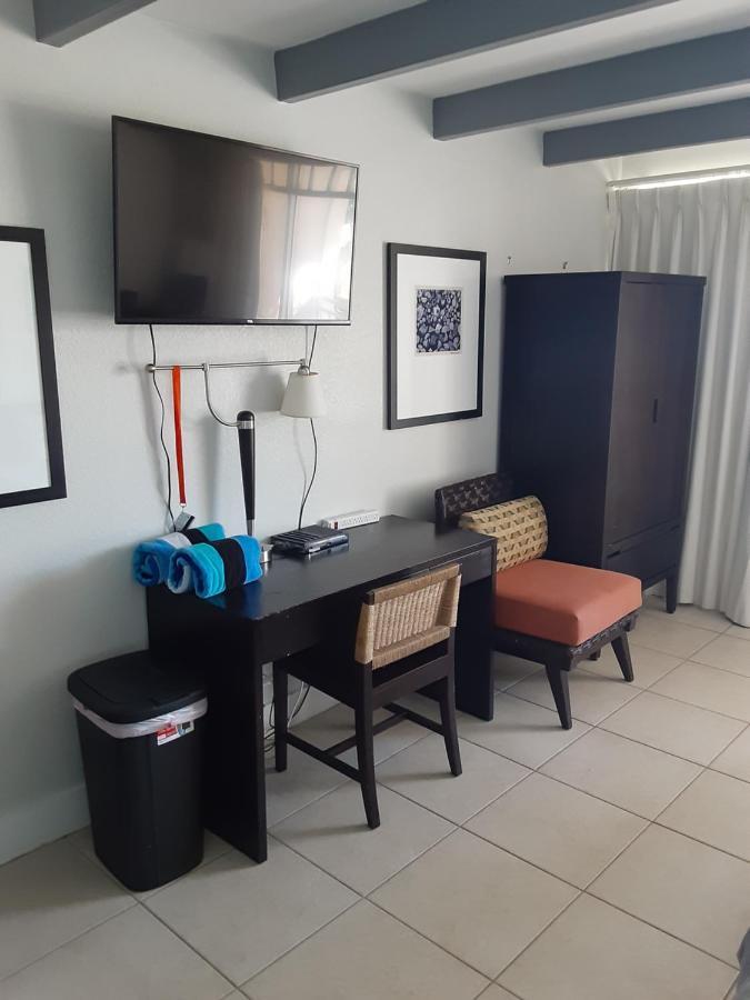 Bay View, Studio206, Beach Steps Away! Pool+Wifi Ruskin Esterno foto
